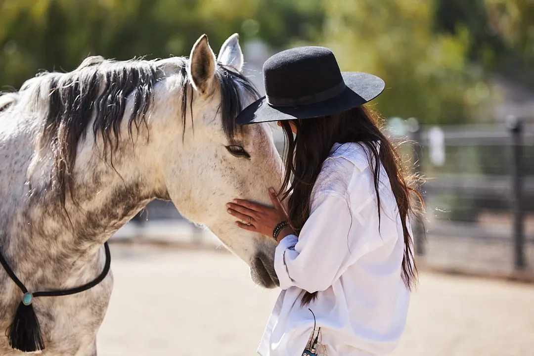 Alex Sadiac and Ghost talking